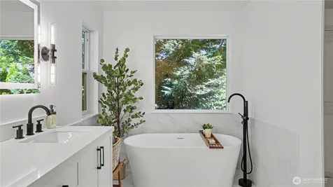 14719 102nd Avenue NE Bothell WA 98011