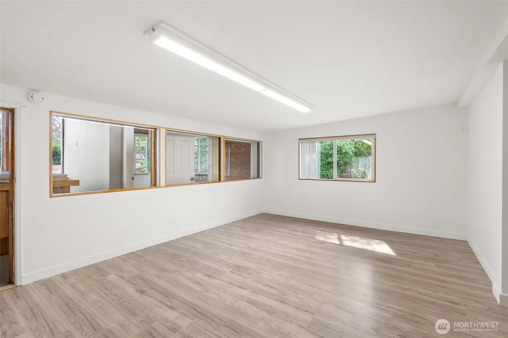 11833 SE 272nd Place Kent WA 98030