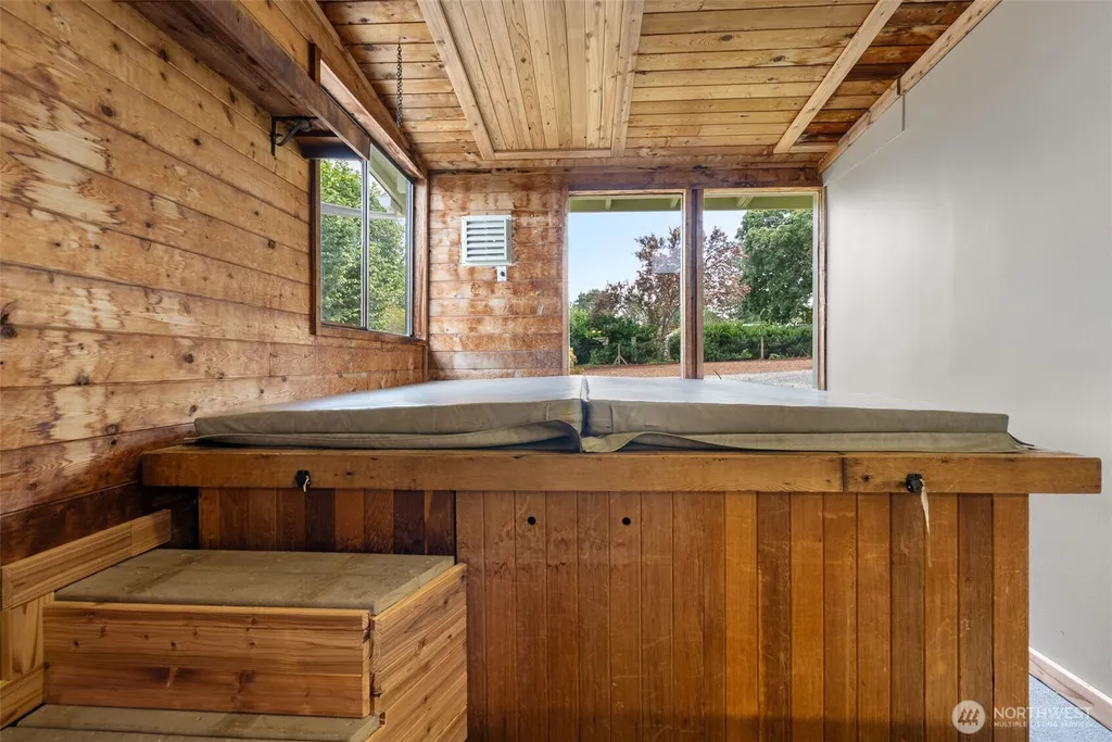 11833 SE 272nd Place Kent WA 98030