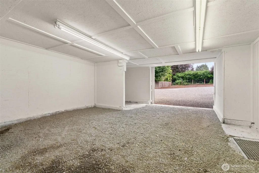 11833 SE 272nd Place Kent WA 98030