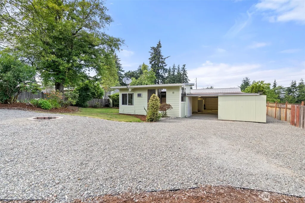 11833 SE 272nd Place Kent WA 98030