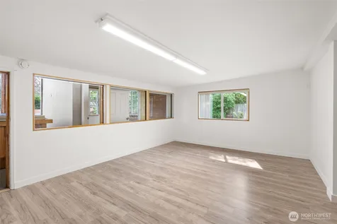 11833 SE 272nd Place Kent WA 98030