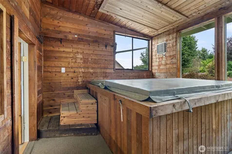11833 SE 272nd Place Kent WA 98030