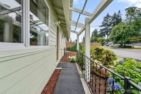 11833 SE 272nd Place Kent WA 98030