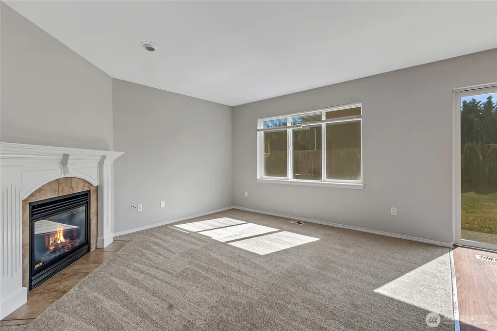 1401 Riddell Avenue NE Orting WA 98360