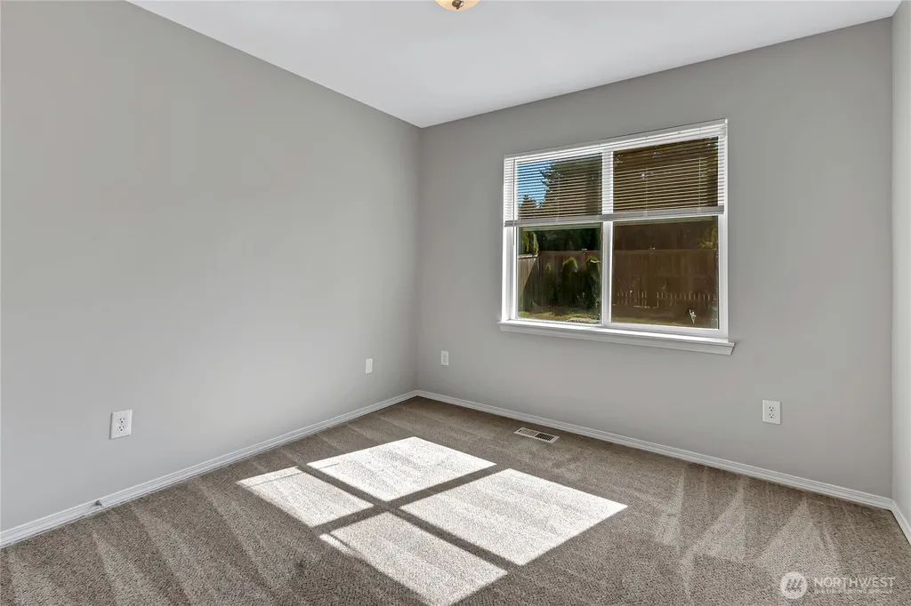 1401 Riddell Avenue NE Orting WA 98360