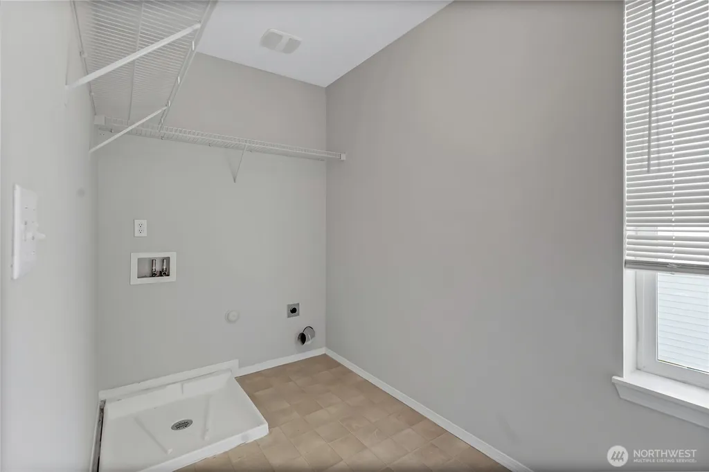 1401 Riddell Avenue NE Orting WA 98360