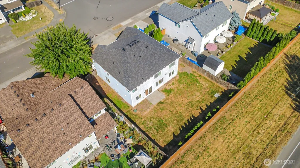 1401 Riddell Avenue NE Orting WA 98360