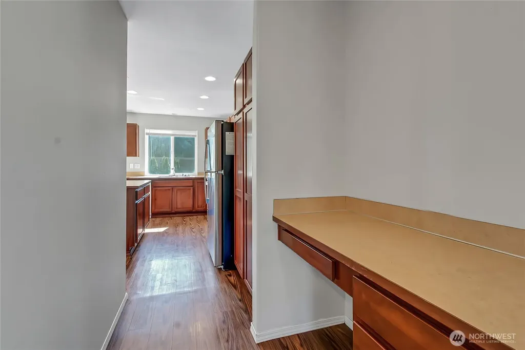 1401 Riddell Avenue NE Orting WA 98360