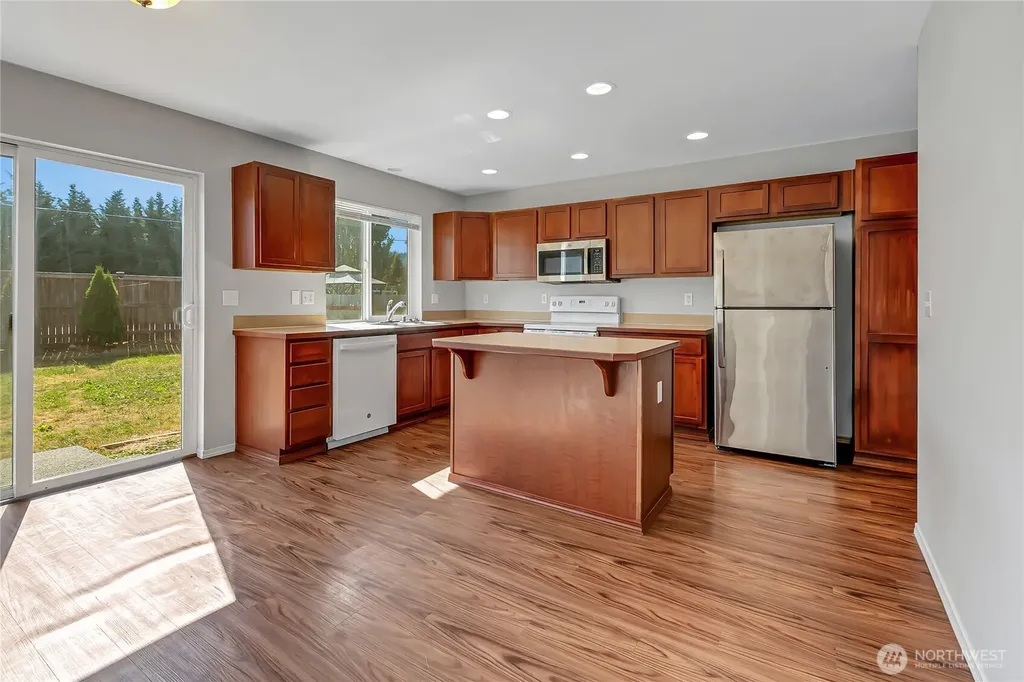 1401 Riddell Avenue NE Orting WA 98360