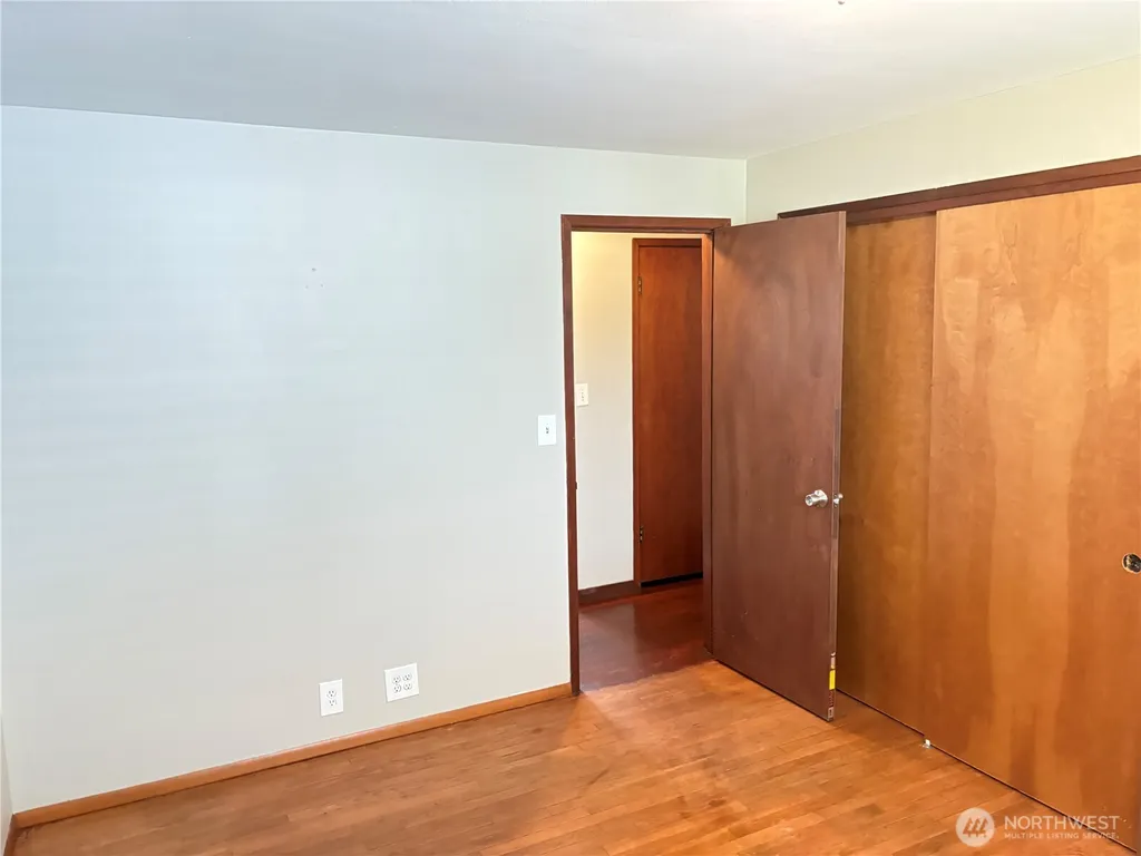 1828 Gossard Street Enumclaw WA 98022