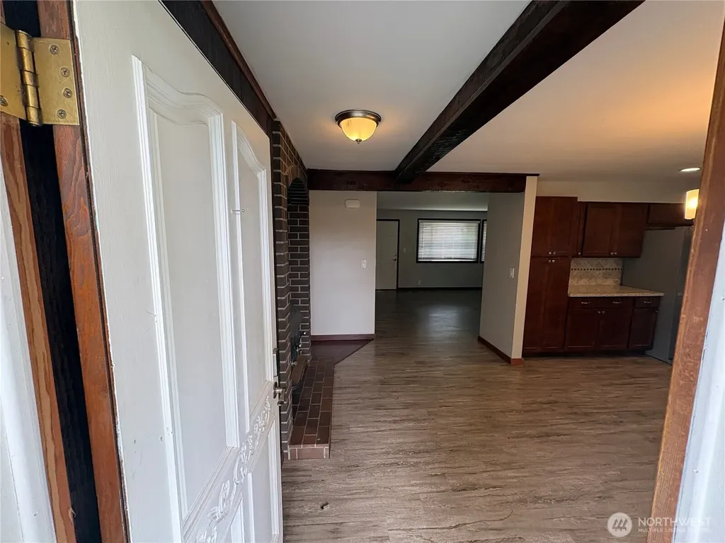 1828 Gossard Street Enumclaw WA 98022