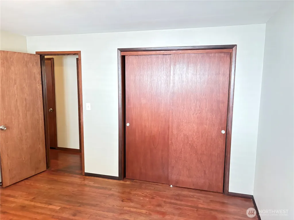 1828 Gossard Street Enumclaw WA 98022