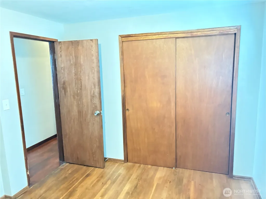 1828 Gossard Street Enumclaw WA 98022