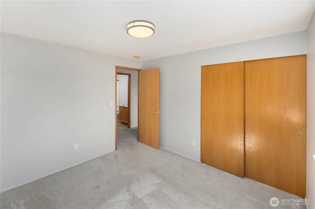 19919 101st Ave SE Renton WA 98055