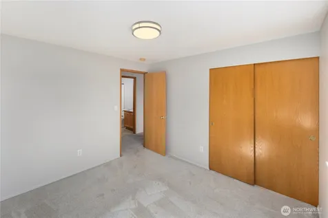 19919 101st Ave SE Renton WA 98055