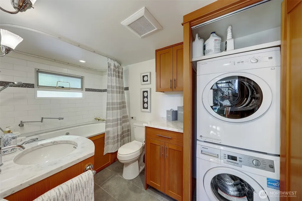 3110 Portage Bay Place E Seattle WA 98102