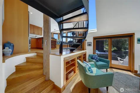 3110 Portage Bay Place E Seattle WA 98102