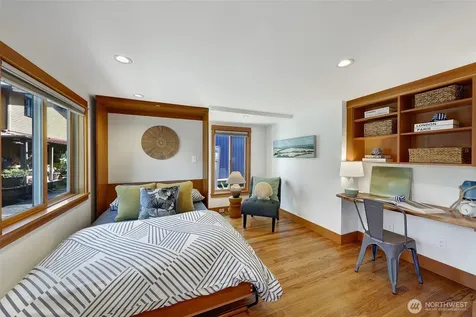 3110 Portage Bay Place E Seattle WA 98102