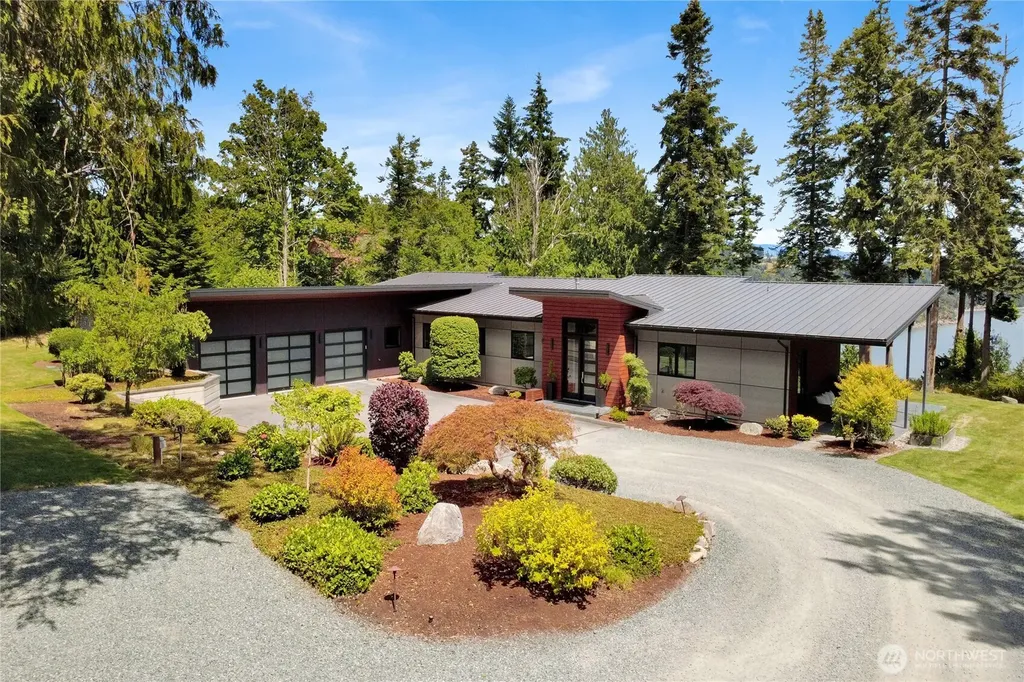 13781 Gibralter Road Anacortes WA 98221