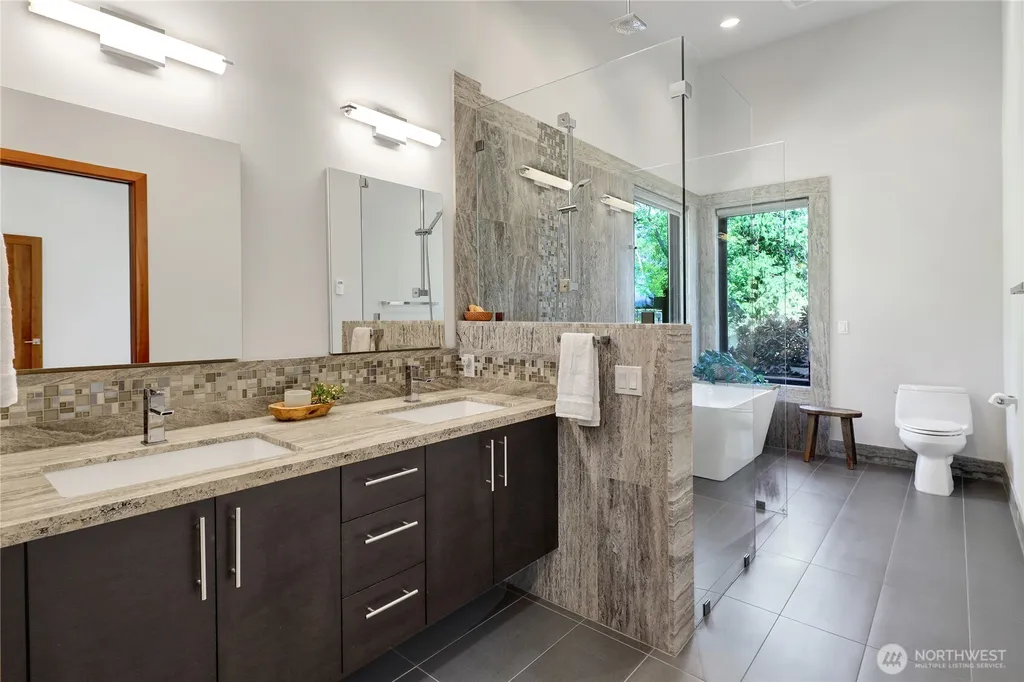 13781 Gibralter Road Anacortes WA 98221