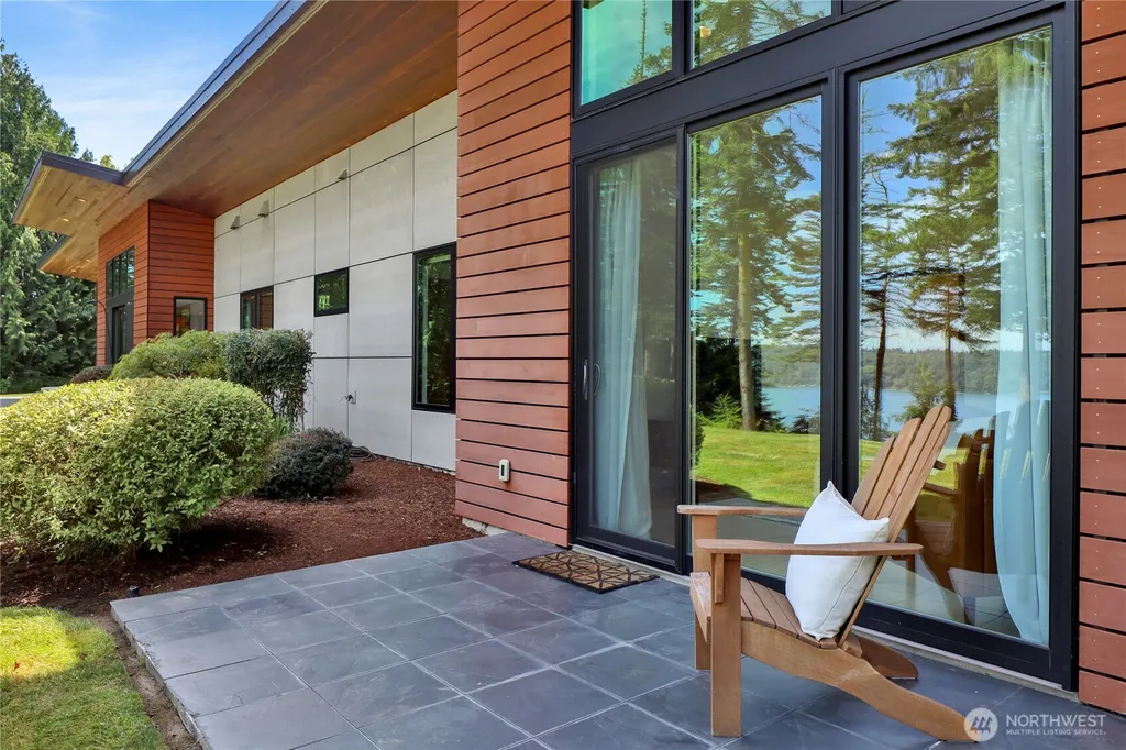 13781 Gibralter Road Anacortes WA 98221