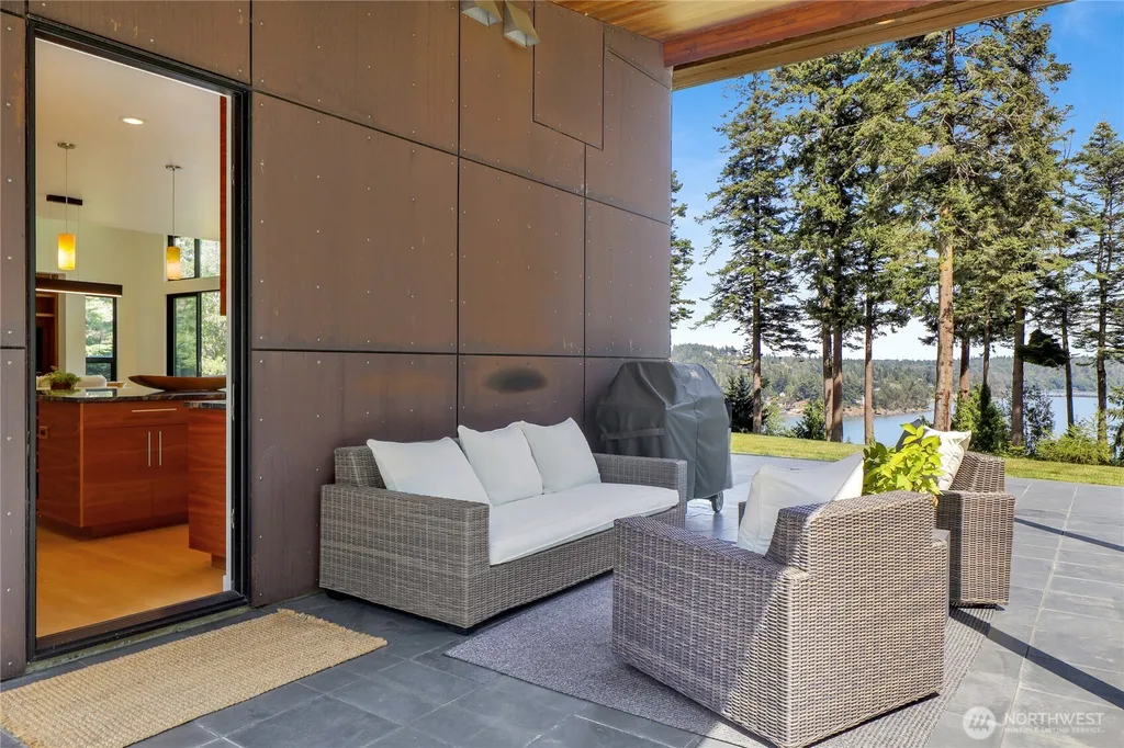 13781 Gibralter Road Anacortes WA 98221