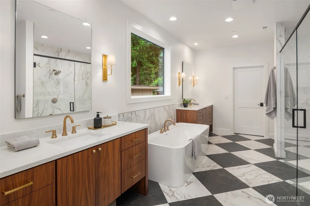15030 SE 44th Place Bellevue WA 98006