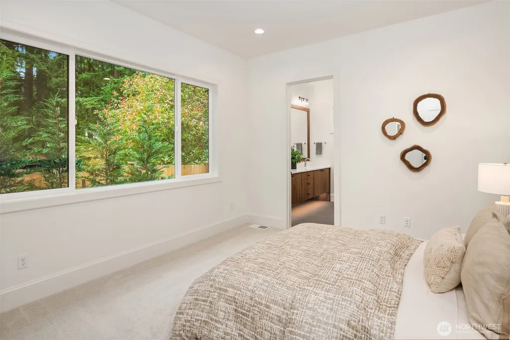 15030 SE 44th Place Bellevue WA 98006