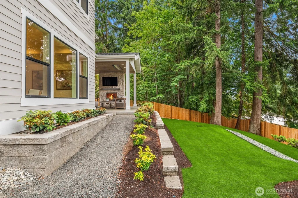 15030 SE 44th Place Bellevue WA 98006