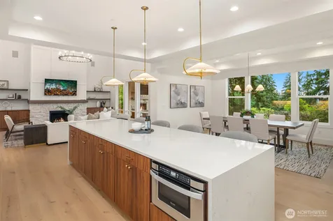 15030 SE 44th Place Bellevue WA 98006