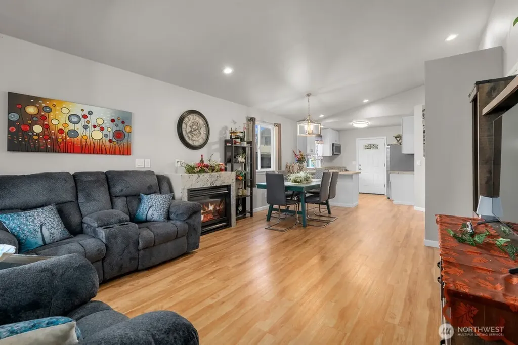 1104 200th St Court E Spanaway WA 98387