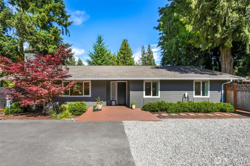 1527 NE 123rd Street Seattle WA 98125