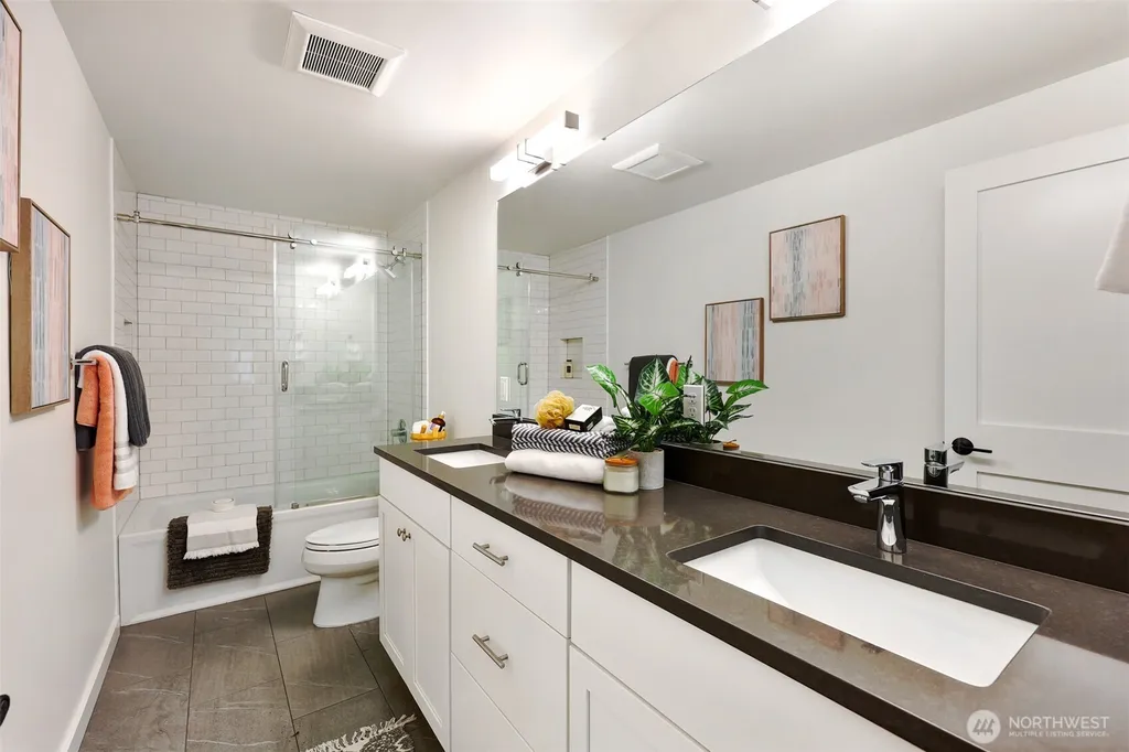 1527 NE 123rd Street Seattle WA 98125