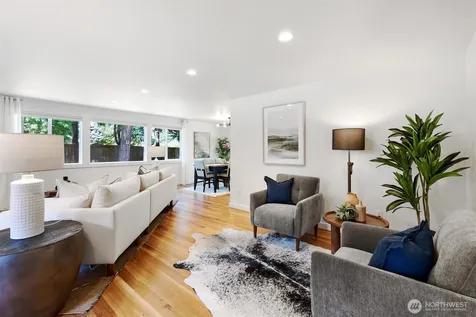 1527 NE 123rd Street Seattle WA 98125