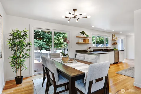 1527 NE 123rd Street Seattle WA 98125