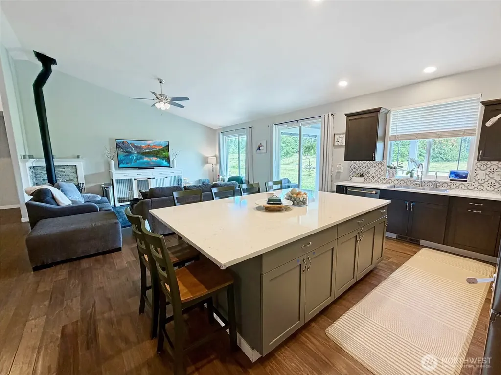 230 156th Lane SE Tenino WA 98589