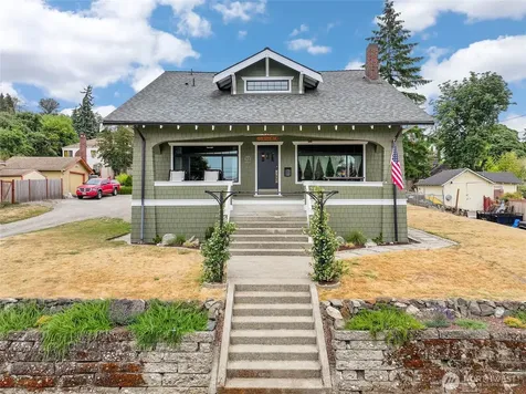 602 Jason Avenue N Kent WA 98030