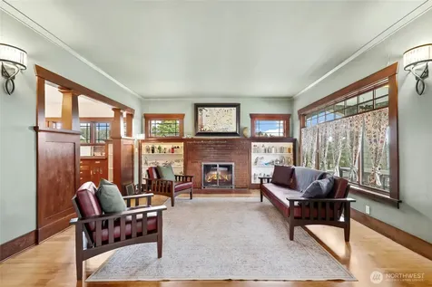 602 Jason Avenue N Kent WA 98030