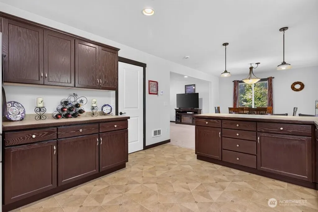 6608 184th Drive SE Snohomish WA 98290