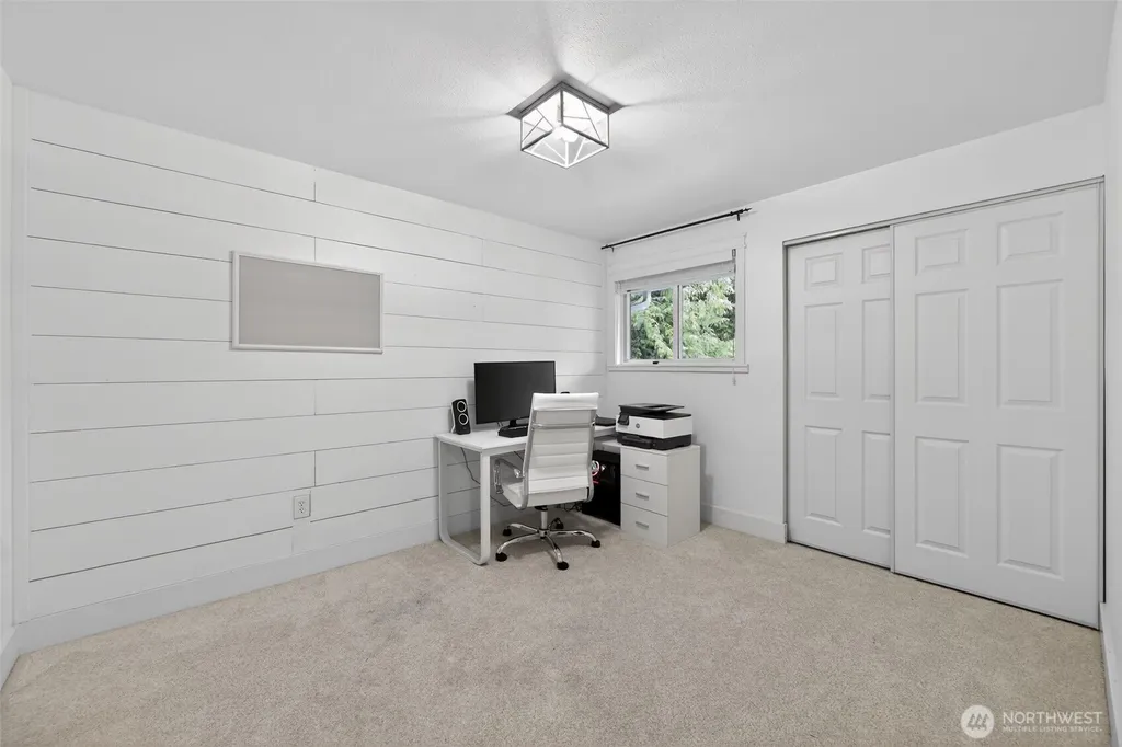 20009 SE 20th Place Sammamish WA 98075