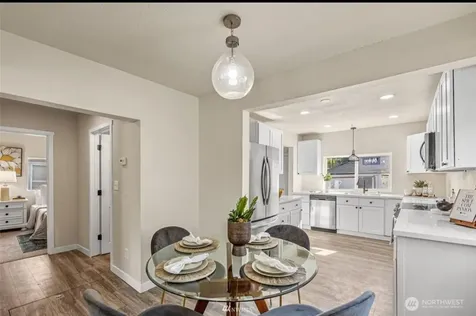 238 Meadow N Renton WA 98057