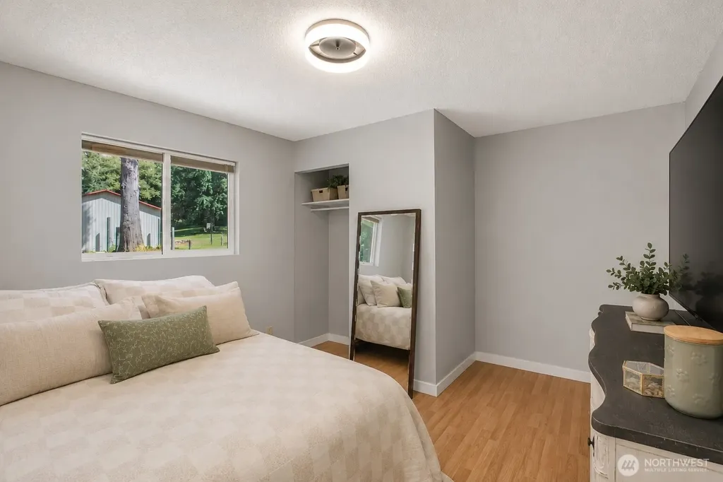 180 Dewatto Road W Seabeck WA 98380
