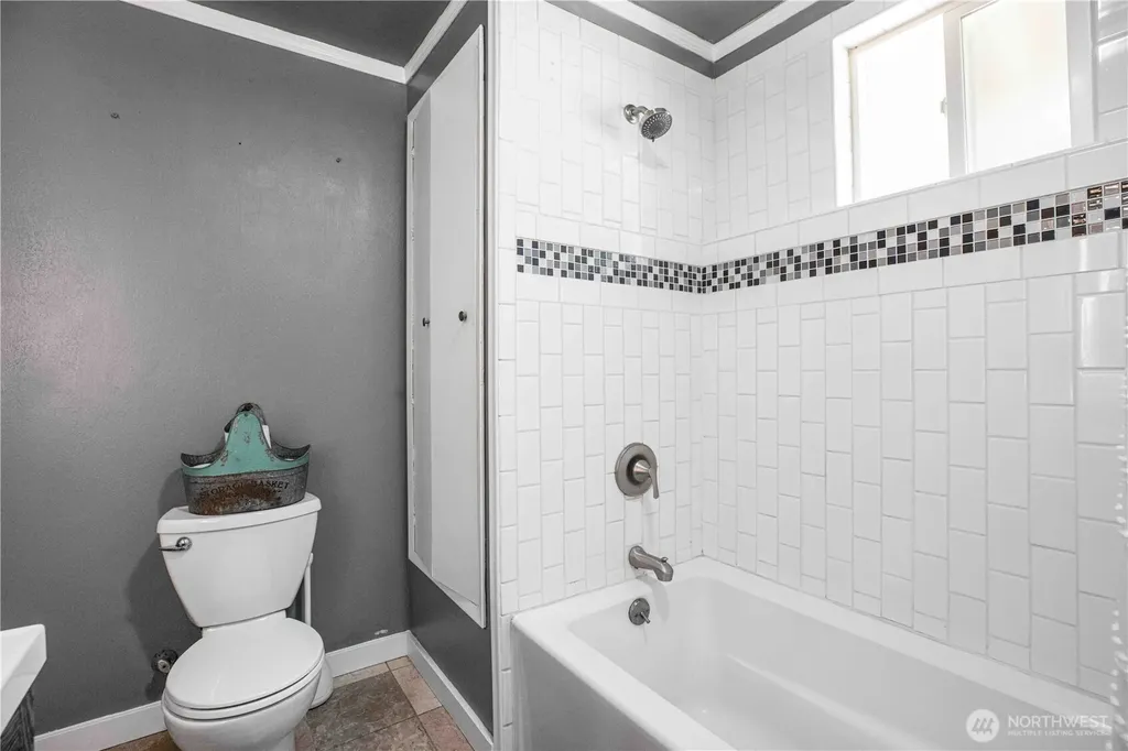 180 Dewatto Road W Seabeck WA 98380