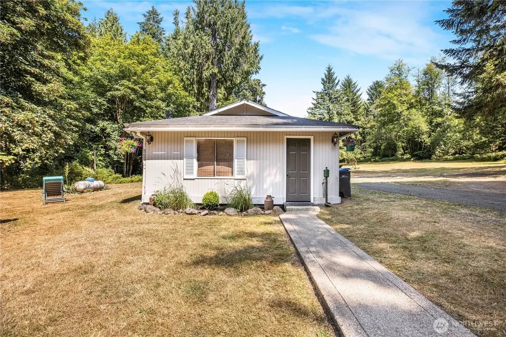 180 Dewatto Road W Seabeck WA 98380
