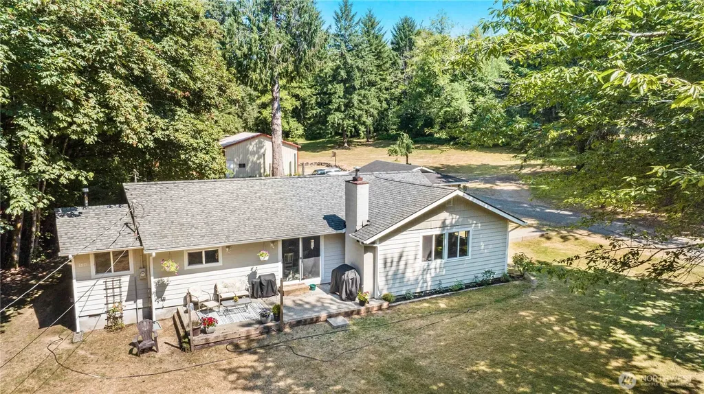 180 Dewatto Road W Seabeck WA 98380