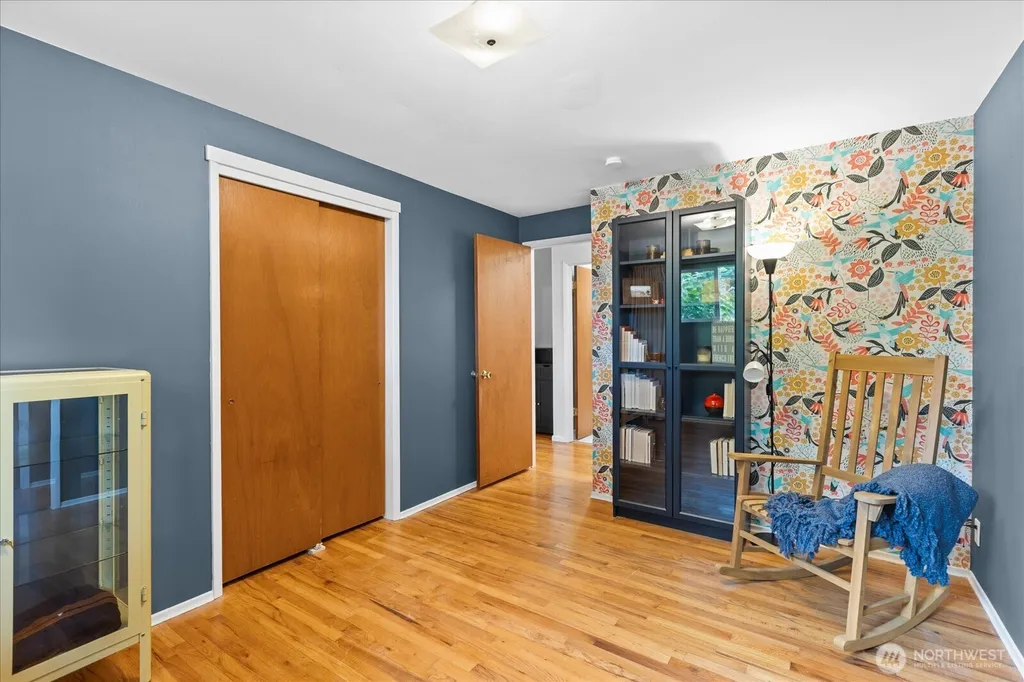19405 58th Avenue NE Kenmore WA 98028