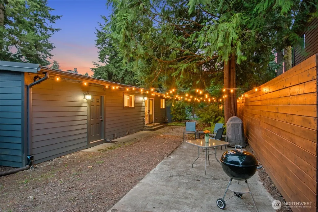 19405 58th Avenue NE Kenmore WA 98028