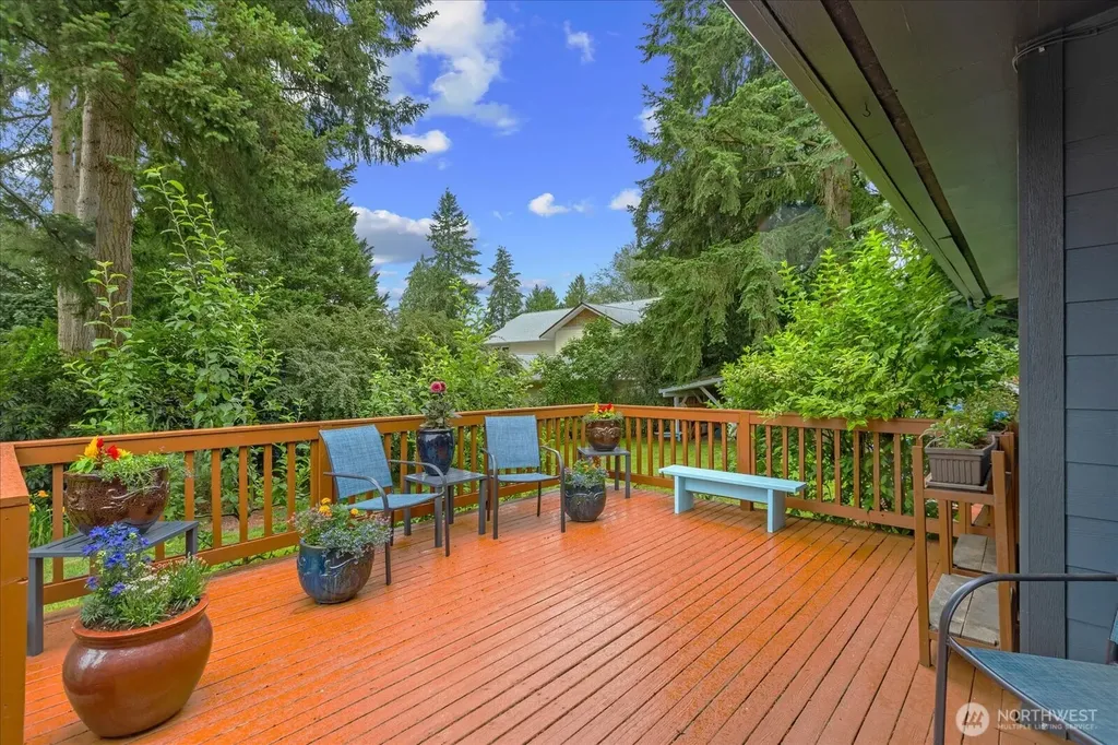 19405 58th Avenue NE Kenmore WA 98028