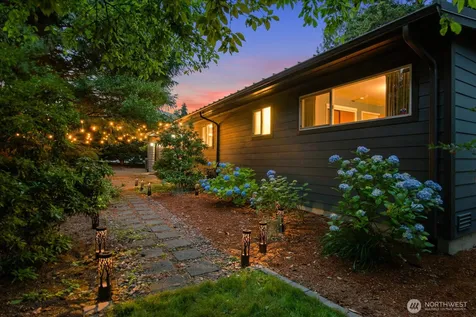 19405 58th Avenue NE Kenmore WA 98028